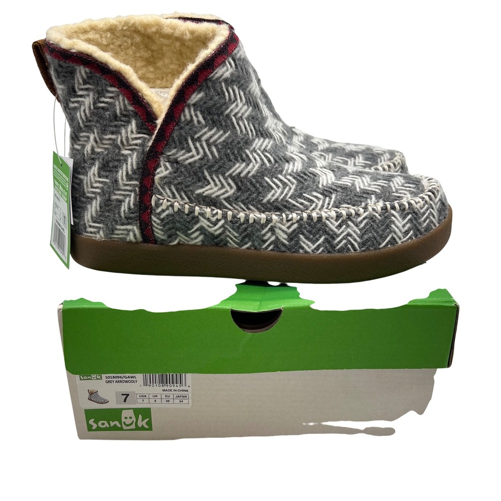 Sanuk Nice Bootah Ankle Boots Women 7 Grey Wool Blend Faux Shearling Yoga Mat